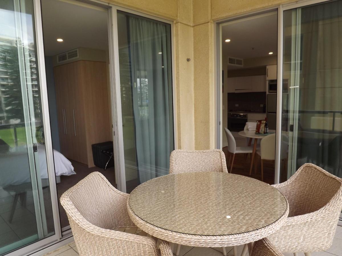 Beachside Luxury Apartments One & Two Bedroom In Beachfront Oaks Pier Building غلينلغ المظهر الخارجي الصورة