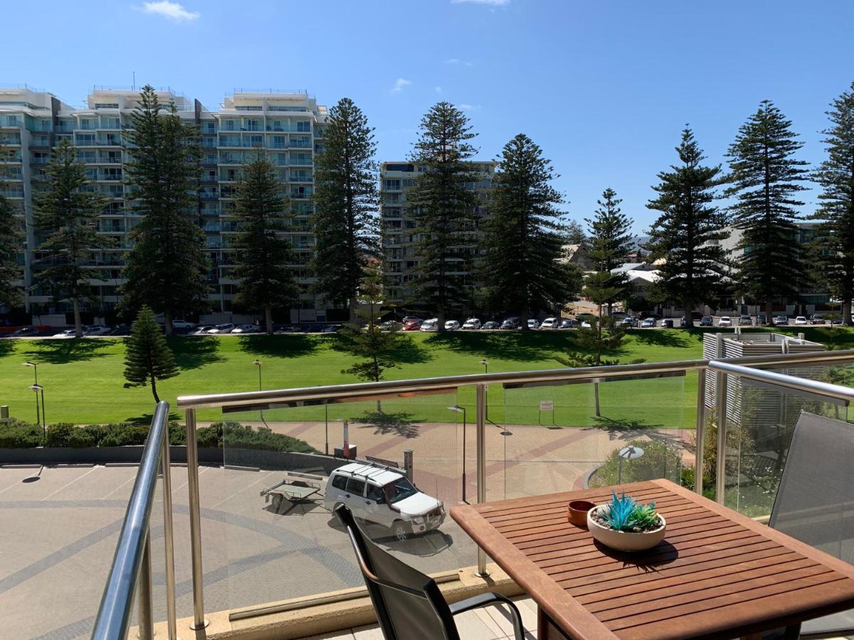 Beachside Luxury Apartments One & Two Bedroom In Beachfront Oaks Pier Building غلينلغ المظهر الخارجي الصورة