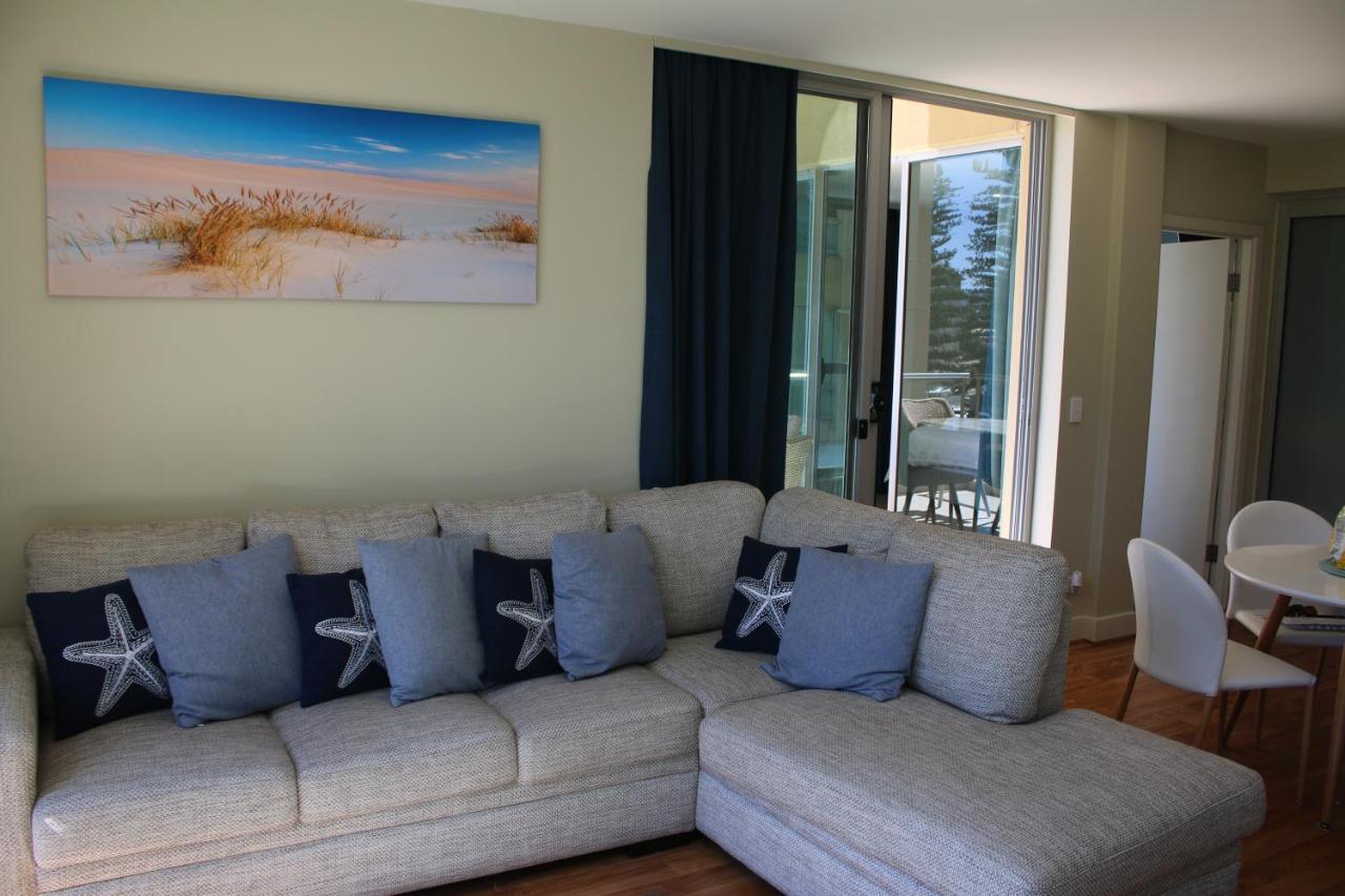 Beachside Luxury Apartments One & Two Bedroom In Beachfront Oaks Pier Building غلينلغ المظهر الخارجي الصورة