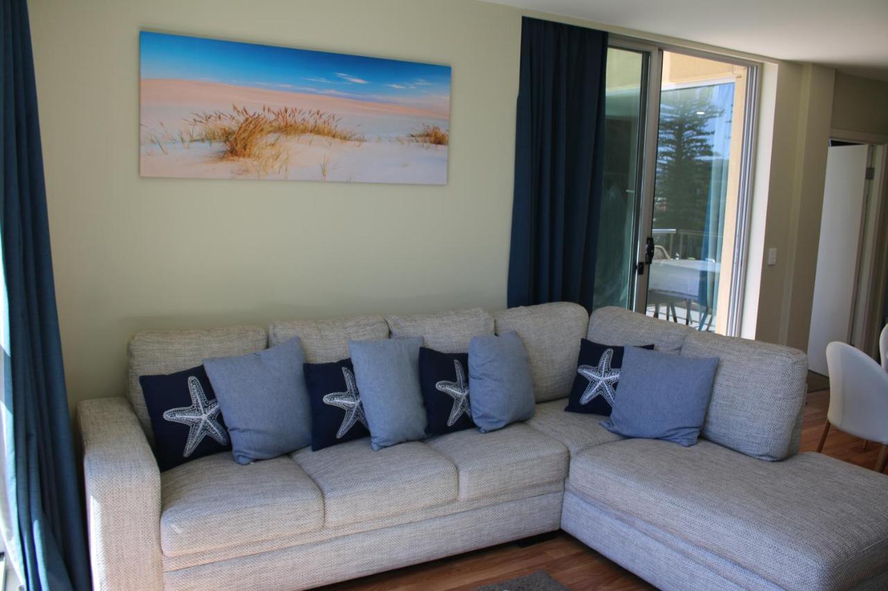 Beachside Luxury Apartments One & Two Bedroom In Beachfront Oaks Pier Building غلينلغ المظهر الخارجي الصورة